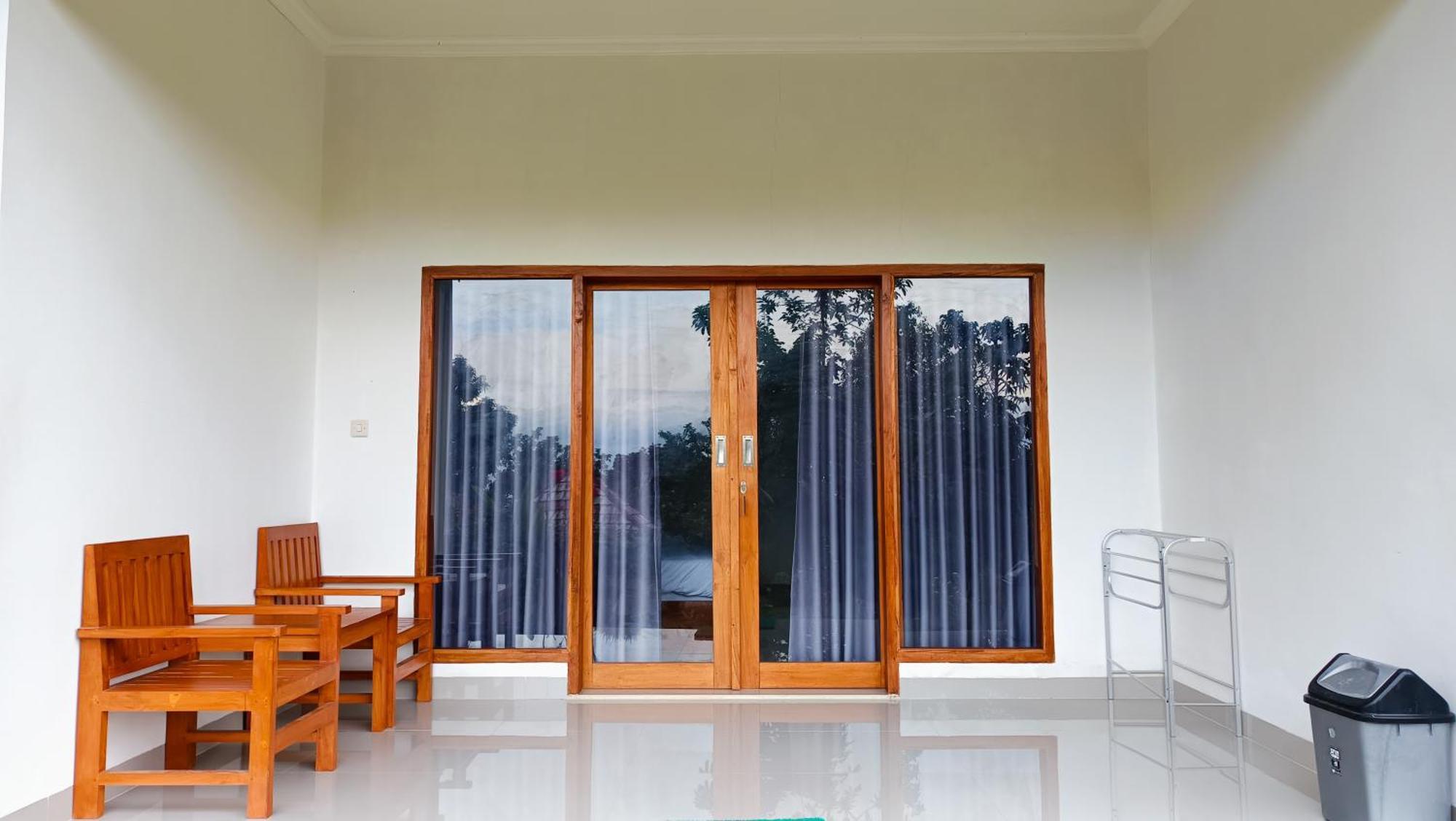 Embun Rinjani Homestay セナル エクステリア 写真